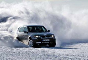 Посещая нашу автошколу вы окончите водительские курсы согласно методике ускоренной подготовки, досконально изучите правила дорожного движения, навыки вождения доведете до автоматизма, а также изучите методы безопасного вождения транспортного средства, которые станут вашей привычкой.